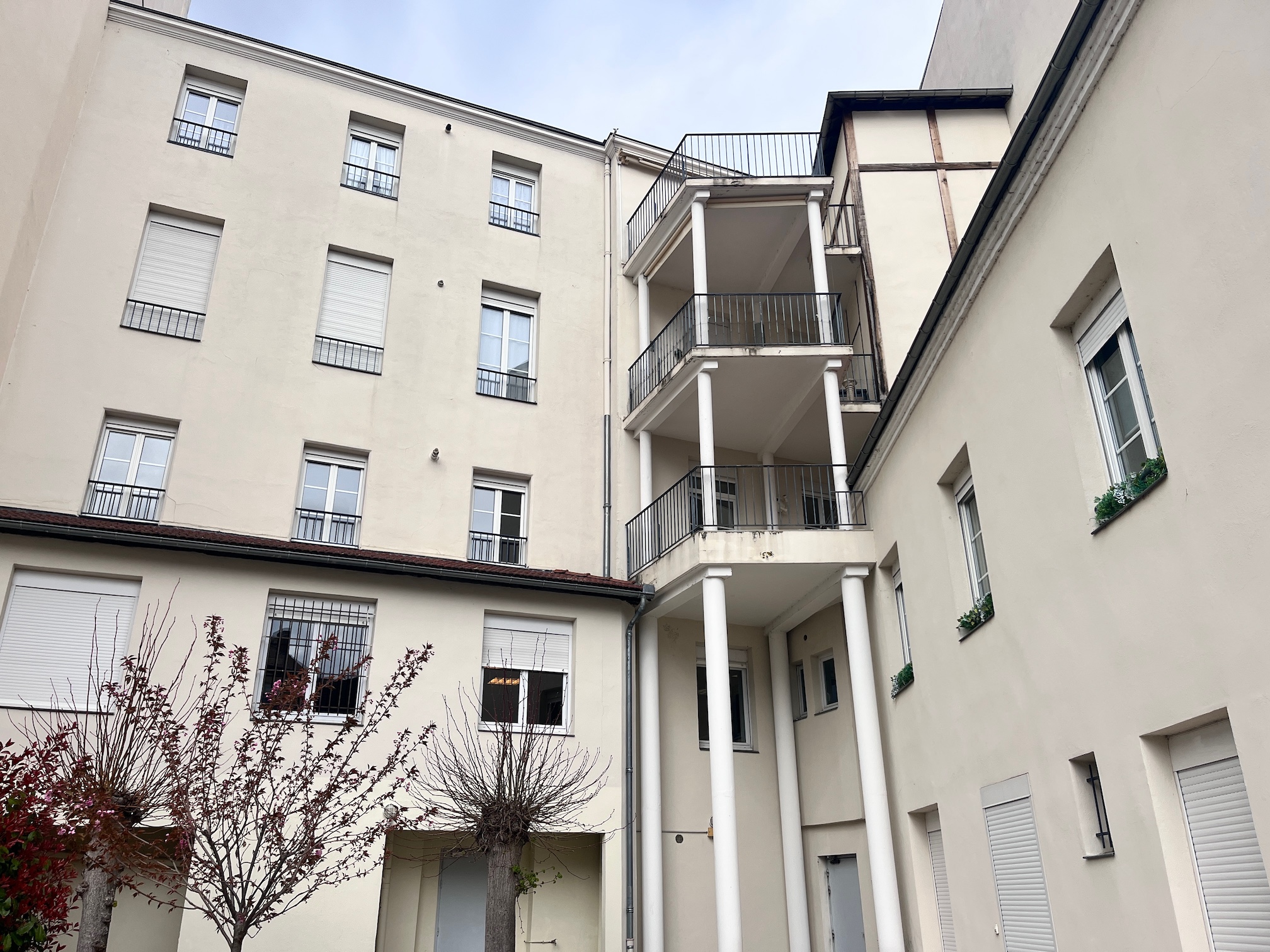 Appartement lumineux et spacieux coeur de ville avec garage