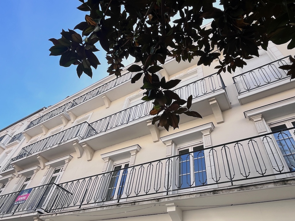 Appartement lumineux et spacieux coeur de ville avec garage